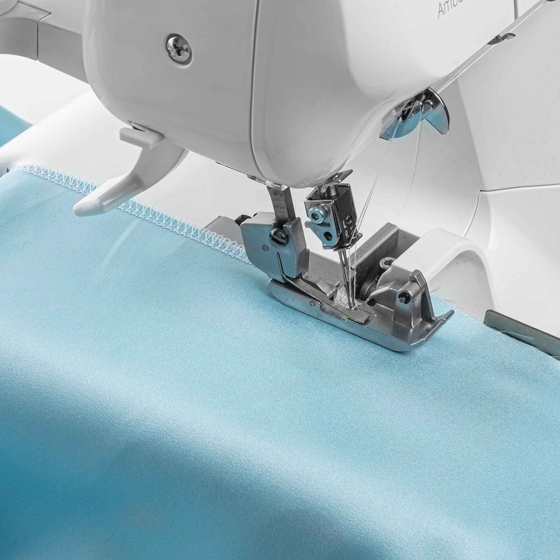HUSQVARNA® VIKING® AMBER™ S | 100 Overlock Machine - Image 8