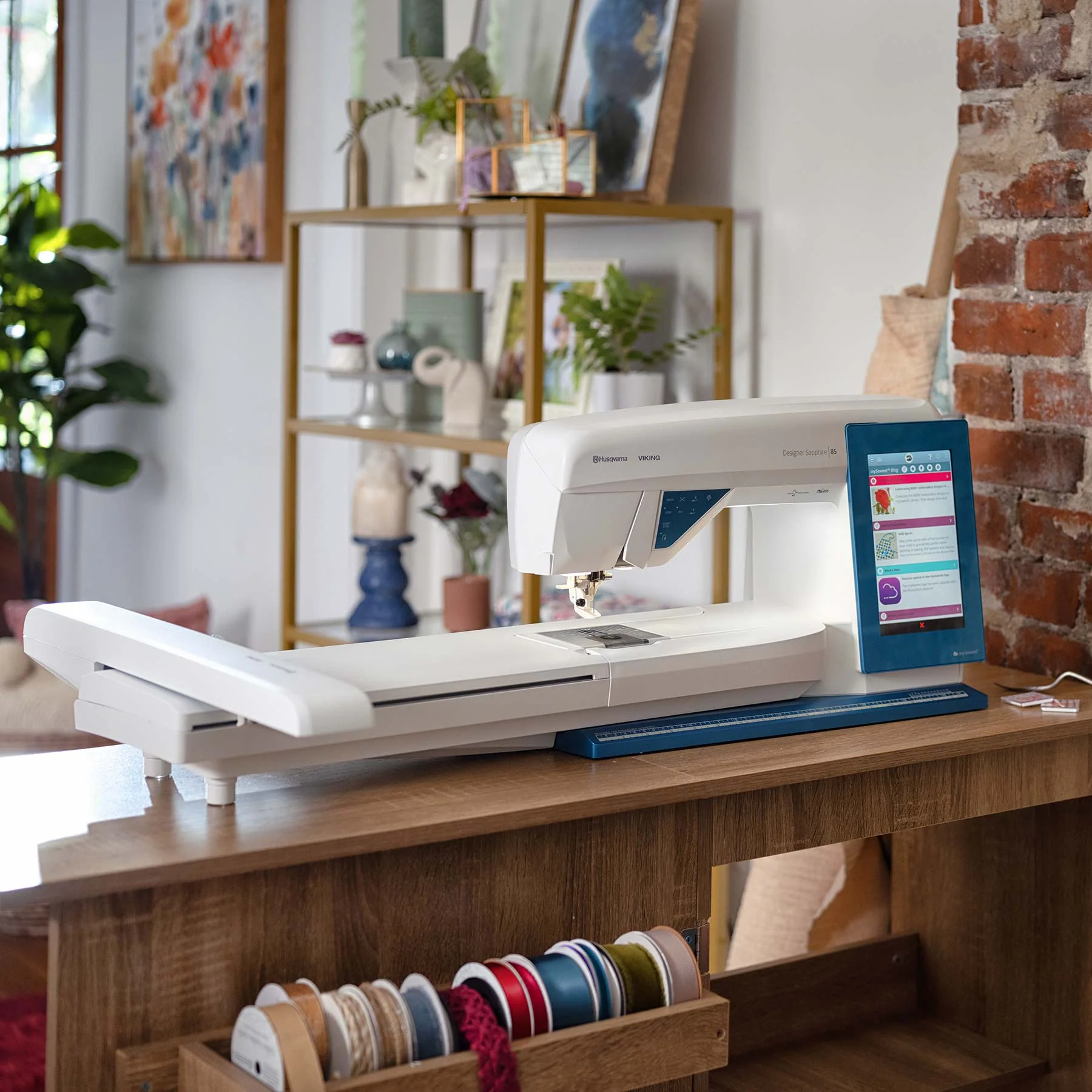HUSQVARNA® VIKING® DESIGNER SAPPHIRE™ 85 Sewing and Embroidery Machine - Image 11
