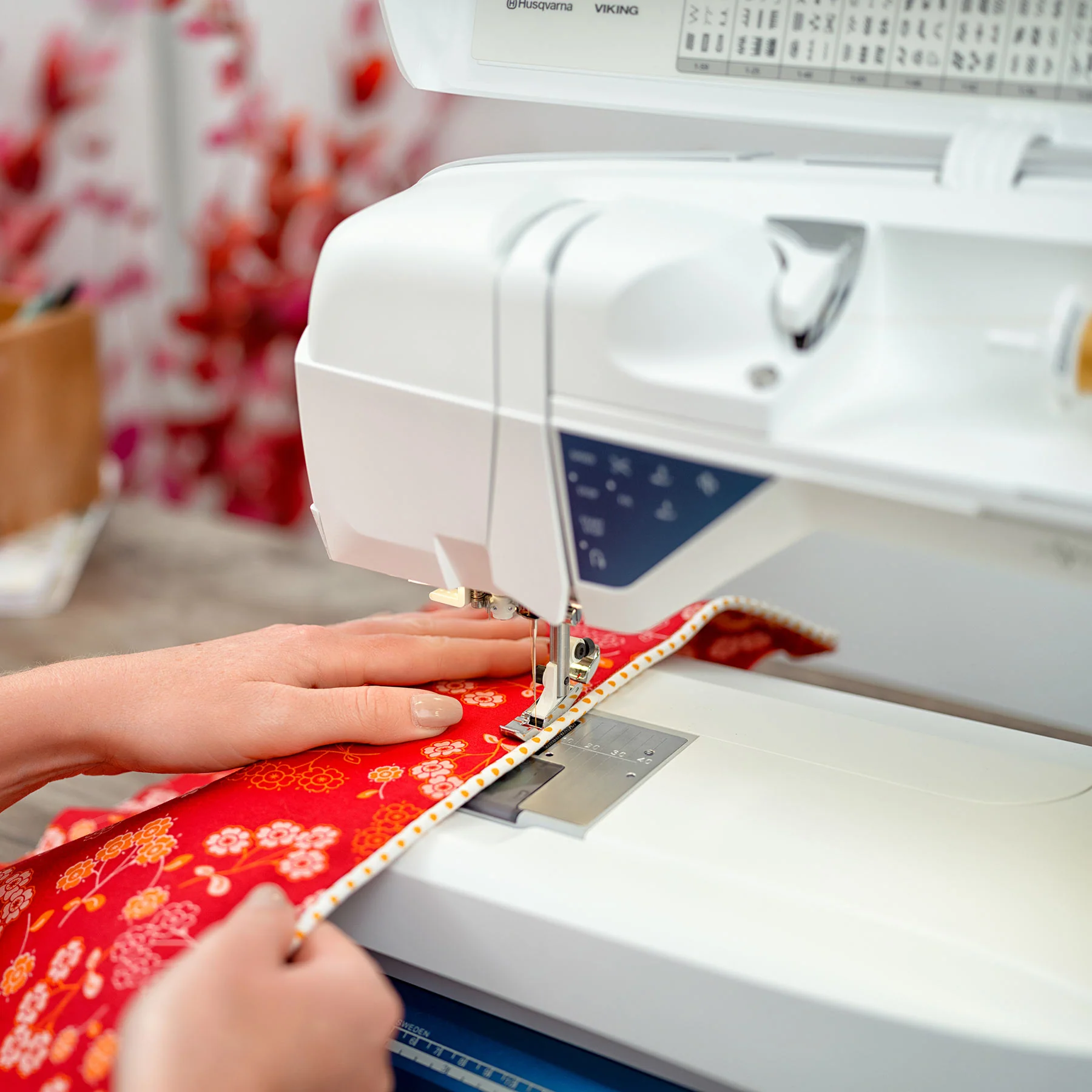 HUSQVARNA® VIKING® DESIGNER SAPPHIRE™ 85 Sewing and Embroidery Machine - Image 6