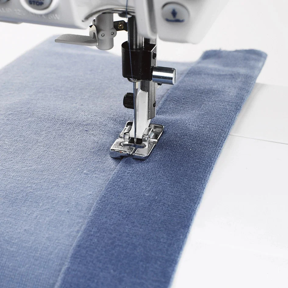 HUSQVARNA® VIKING® Left Edge Topstitch Foot - Image 2