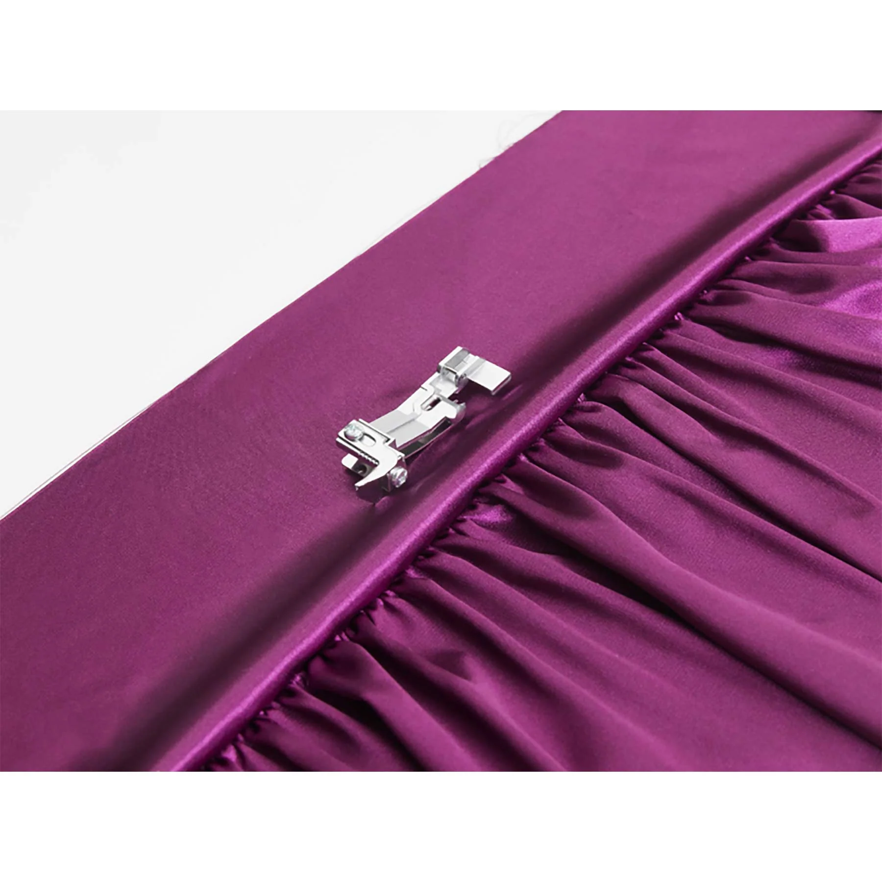 HUSQVARNA® VIKING® Overlock Feet Kit - Image 6