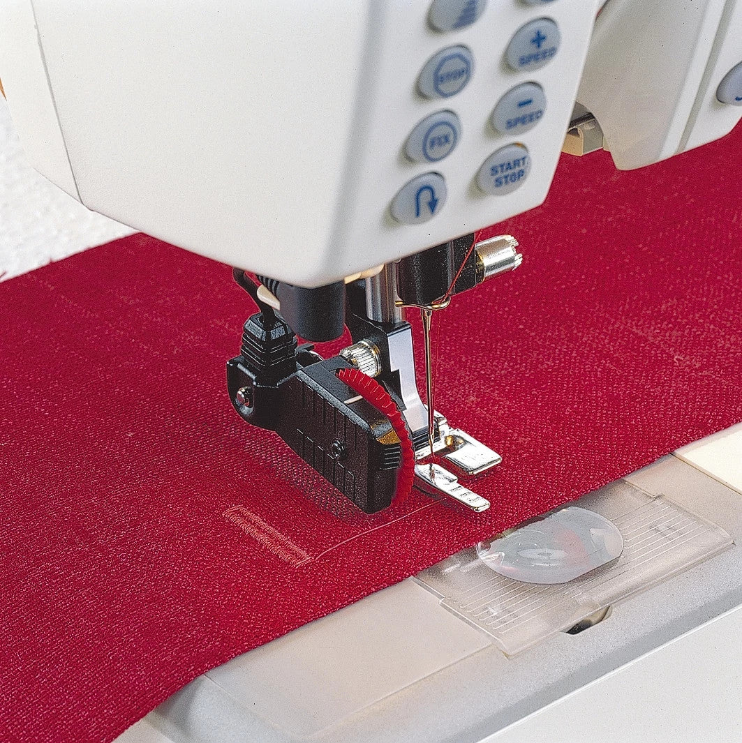 HUSQVARNA® VIKING® Sensor One-Step Buttonhole Foot (9)