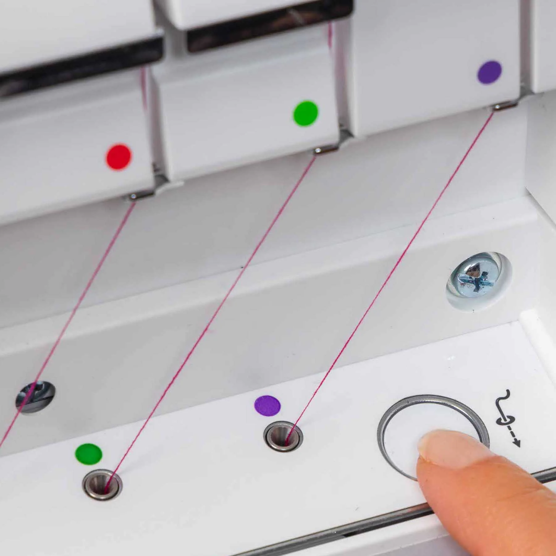 PFAFF® admire™ air 7000 Coverlock Machine - Image 6