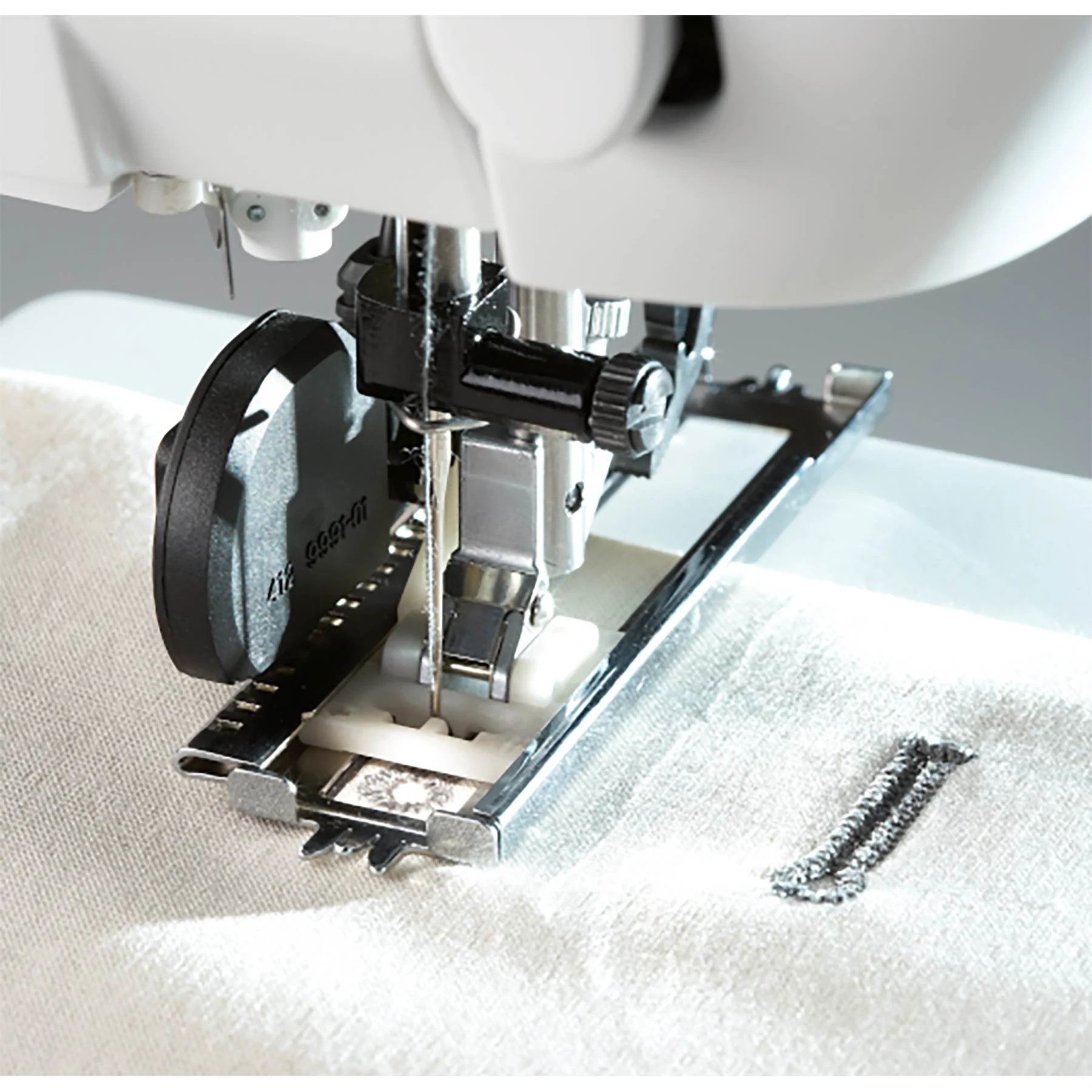 PFAFF® Buttonhole Foot (J)