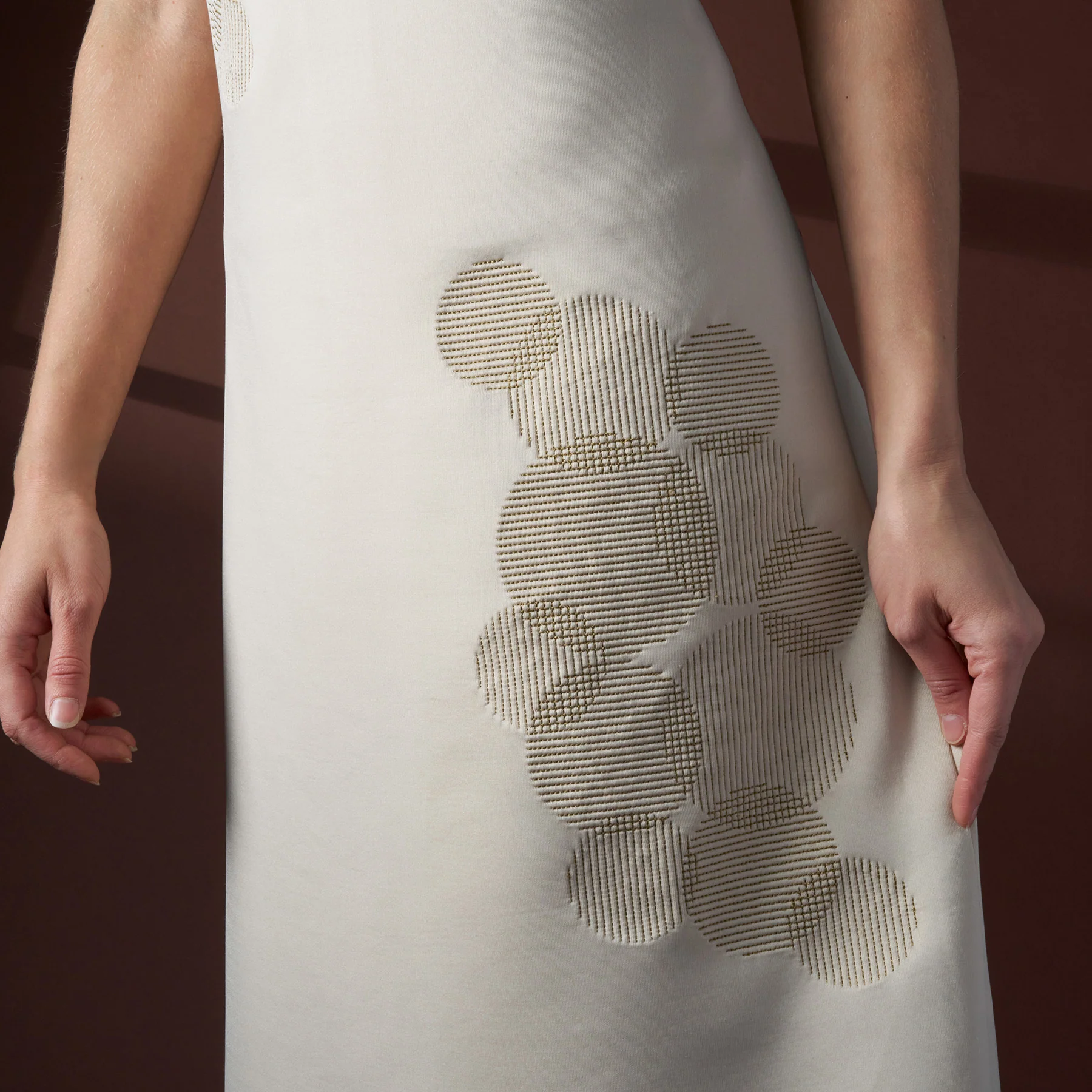 PFAFF® creative elevate™ 680 Embroidery Unit - Image 5
