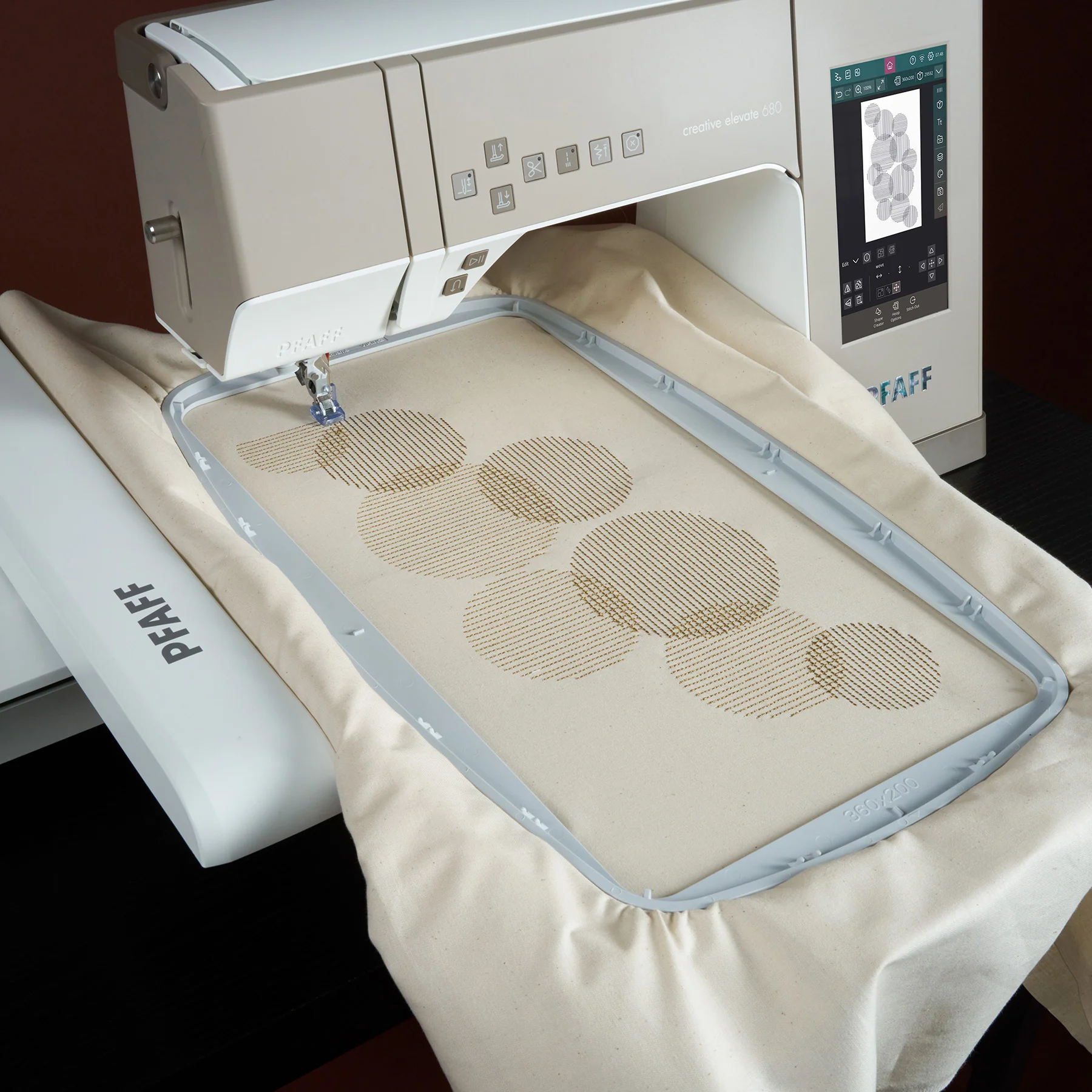 PFAFF® creative elevate™ 680 Sewing Machine - Image 13
