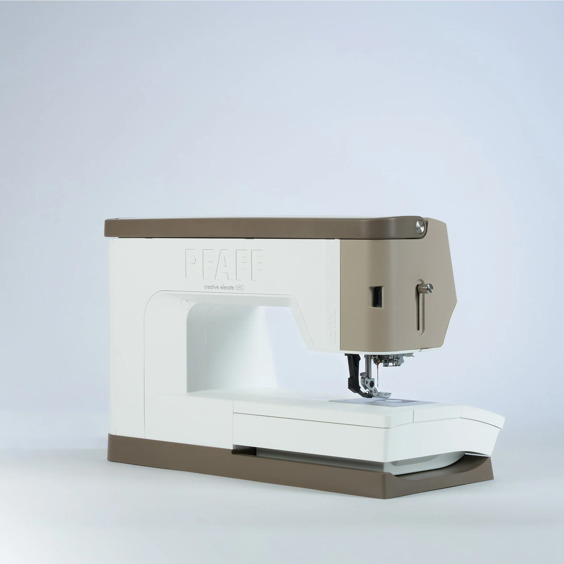 PFAFF® creative elevate™ 680 Sewing Machine - Image 3