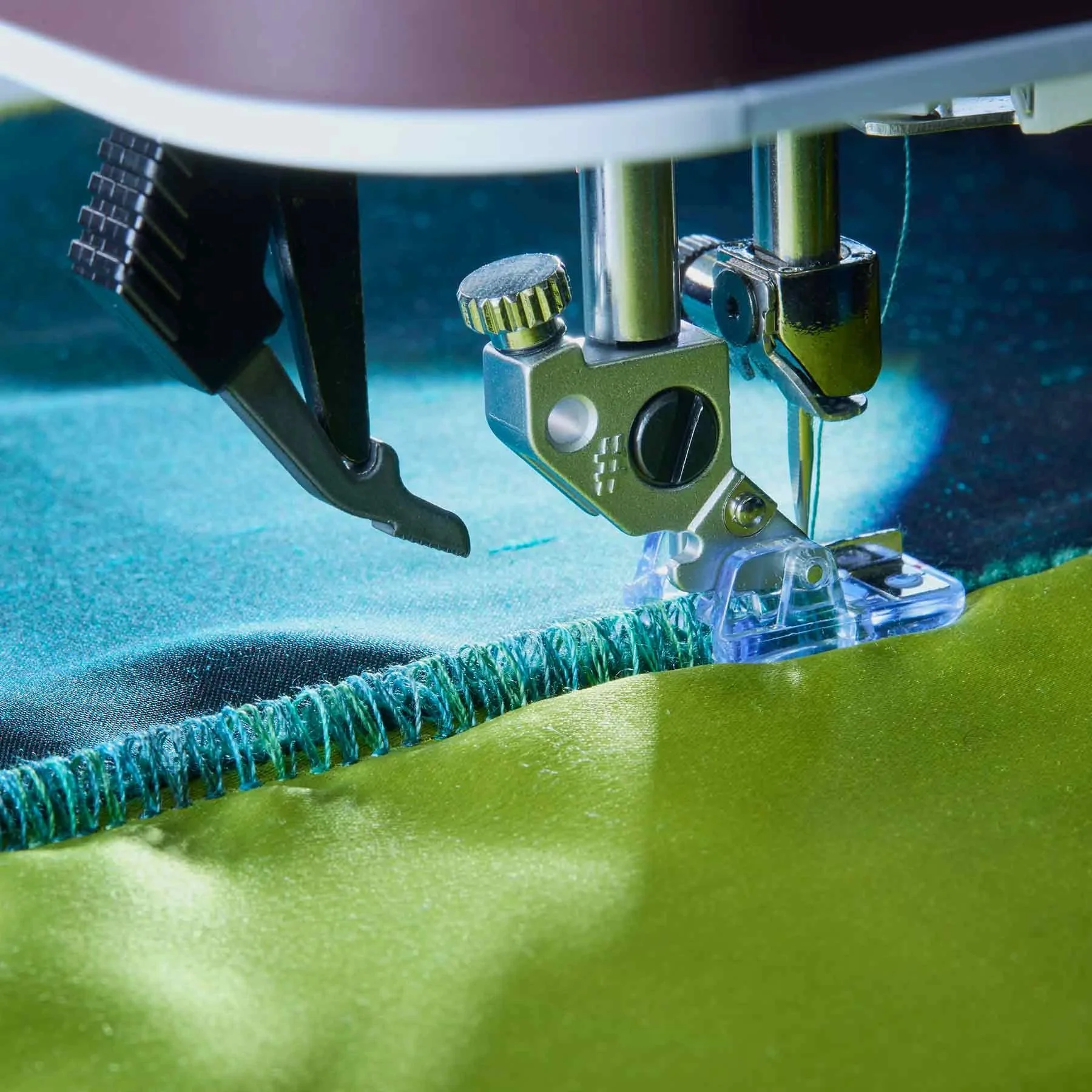 PFAFF® quilt expression™ 725 Sewing Machine - Image 16
