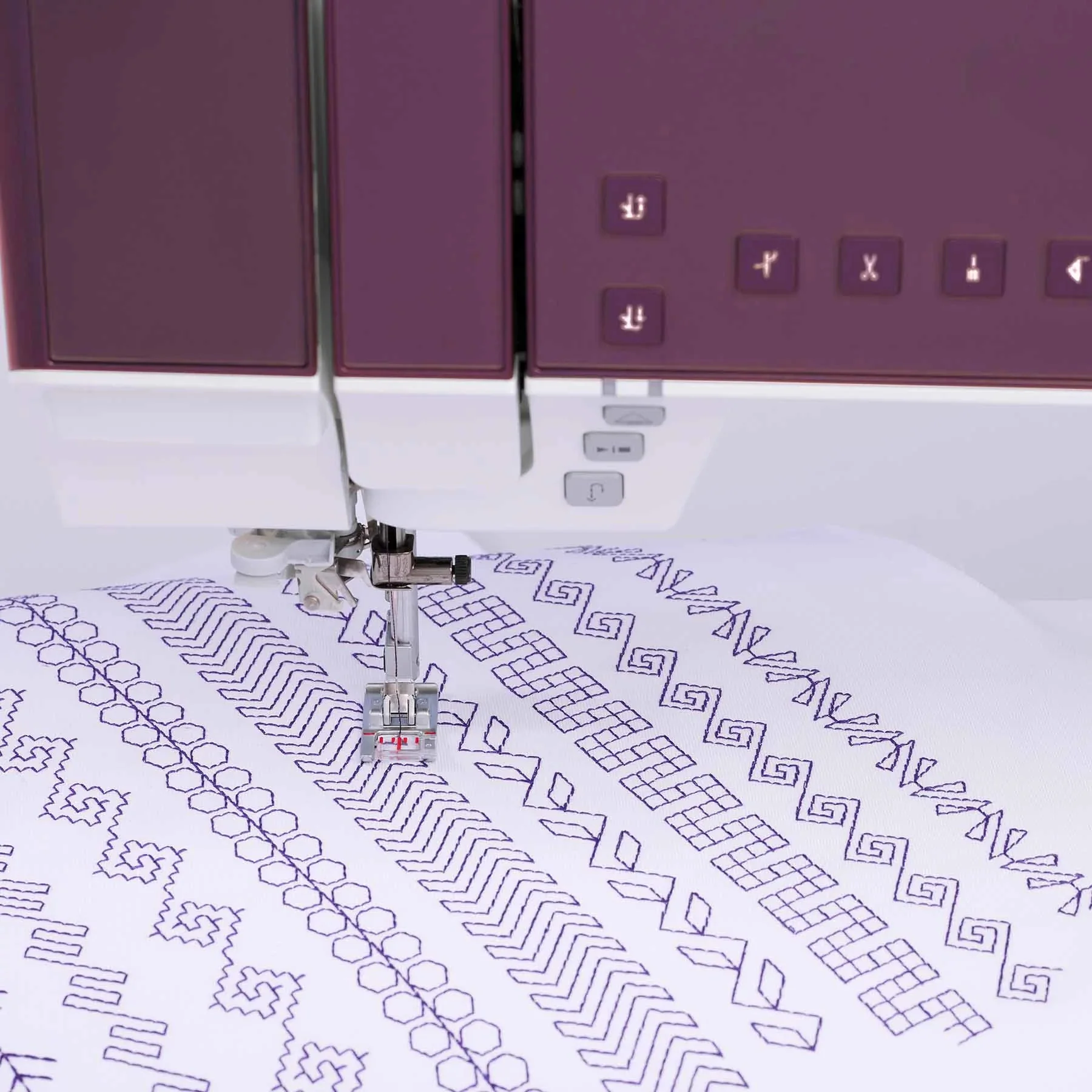 PFAFF® creative icon™ 2 Sewing & Embroidery Machine - Image 7