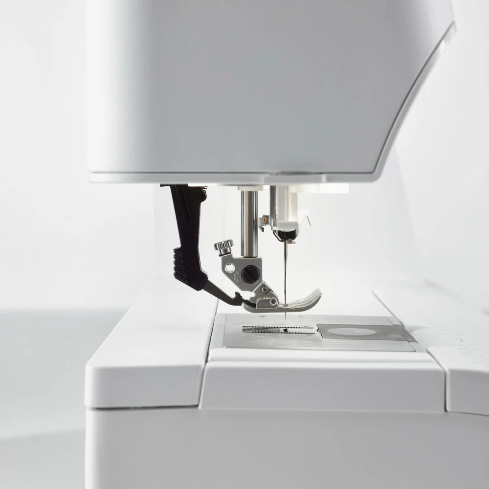 PFAFF® expression™ 710 Sewing Machine Special Edition - Image 3