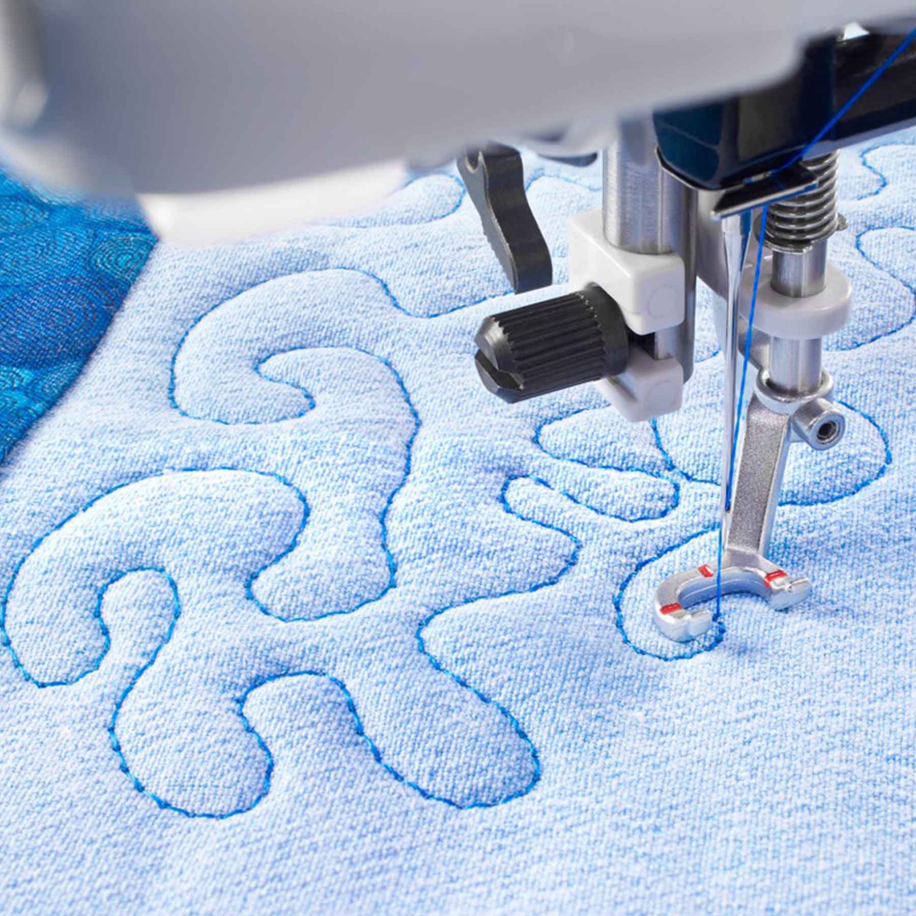 PFAFF® passport™ 2.0 Sewing Machine - Image 6