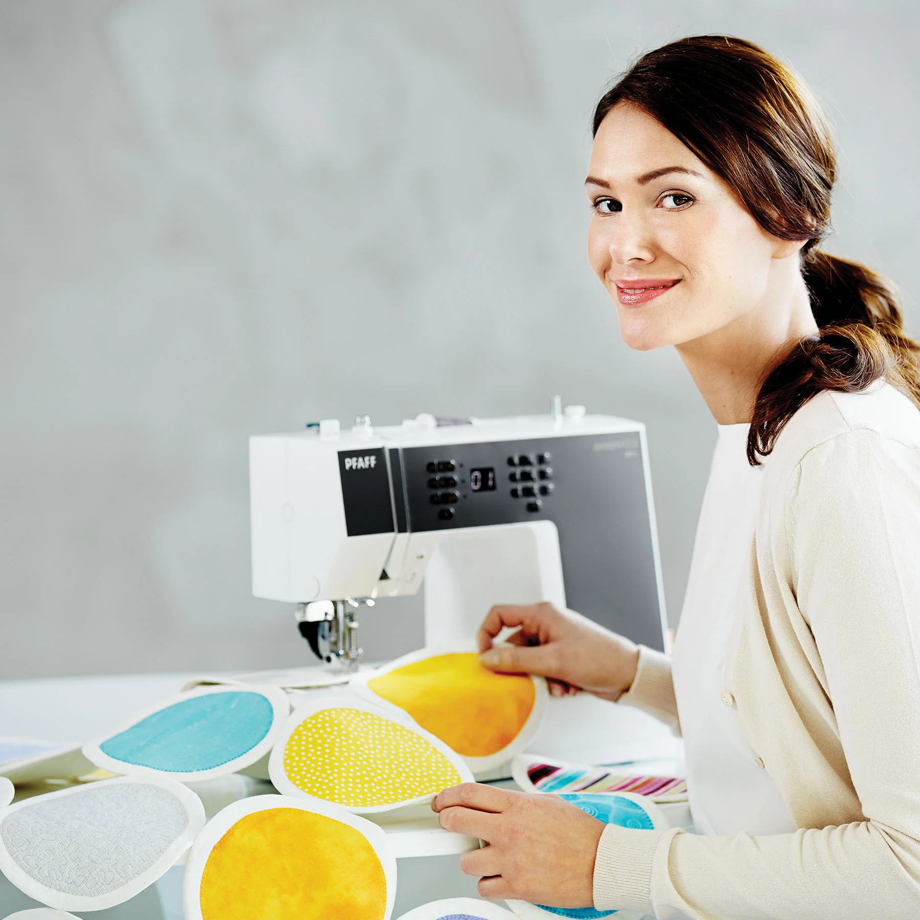 PFAFF® passport™ 2.0 Sewing Machine - Image 9