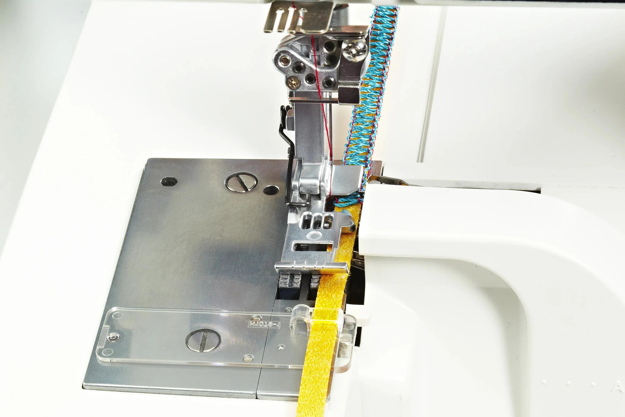PFAFF® Piping Foot with Corded Guide - Image 2