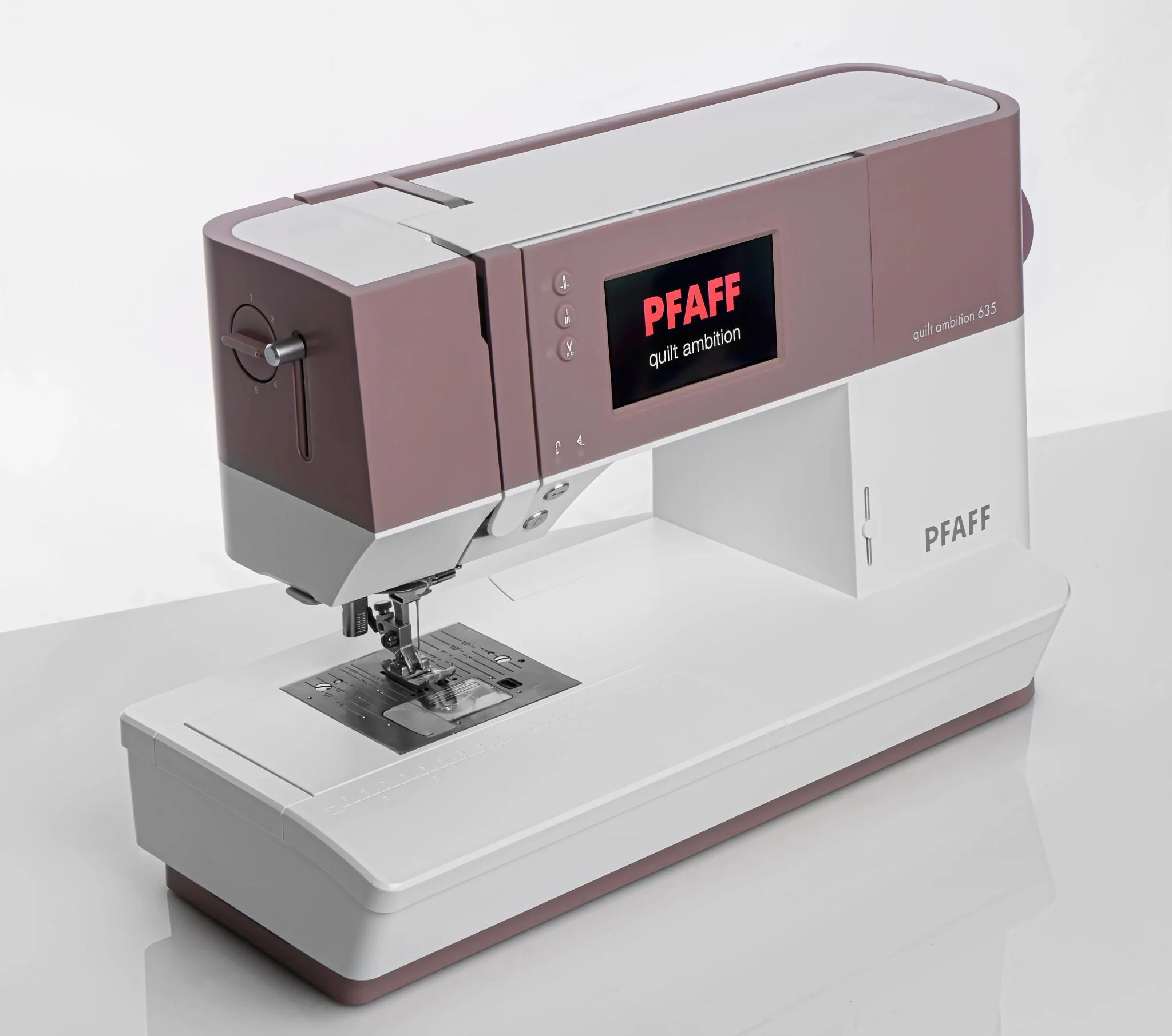 PFAFF® quilt ambition™ 635 Sewing Machine - Image 10