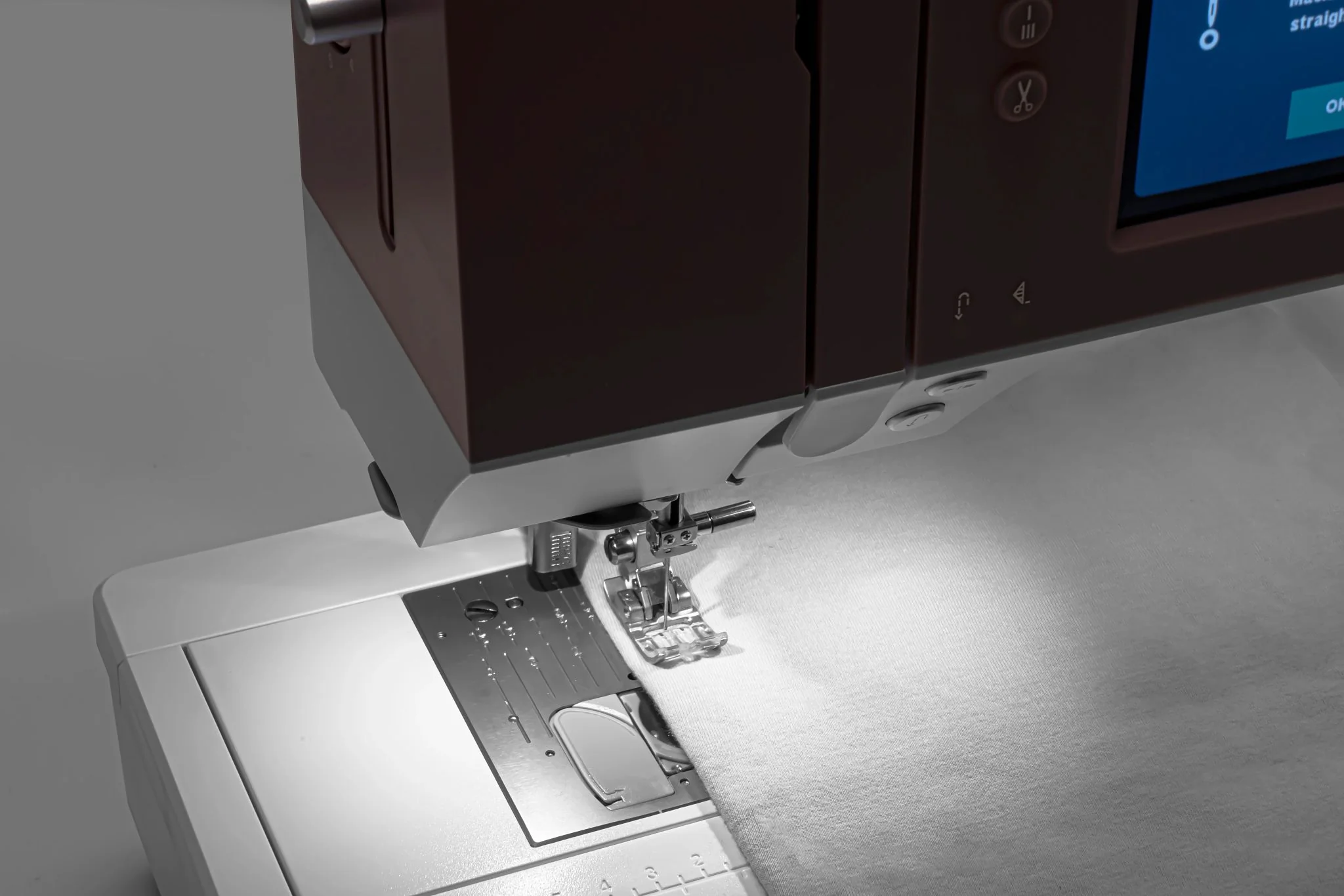 PFAFF® quilt ambition™ 635 Sewing Machine - Image 3