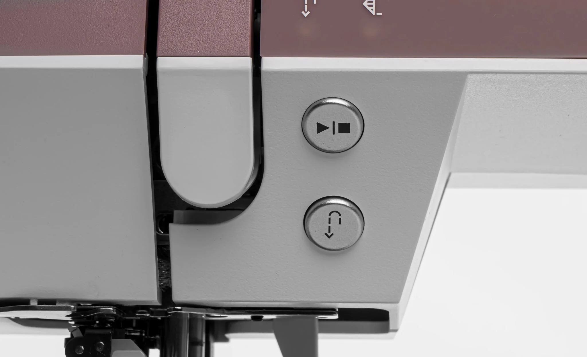 PFAFF® quilt ambition™ 635 Sewing Machine - Image 4