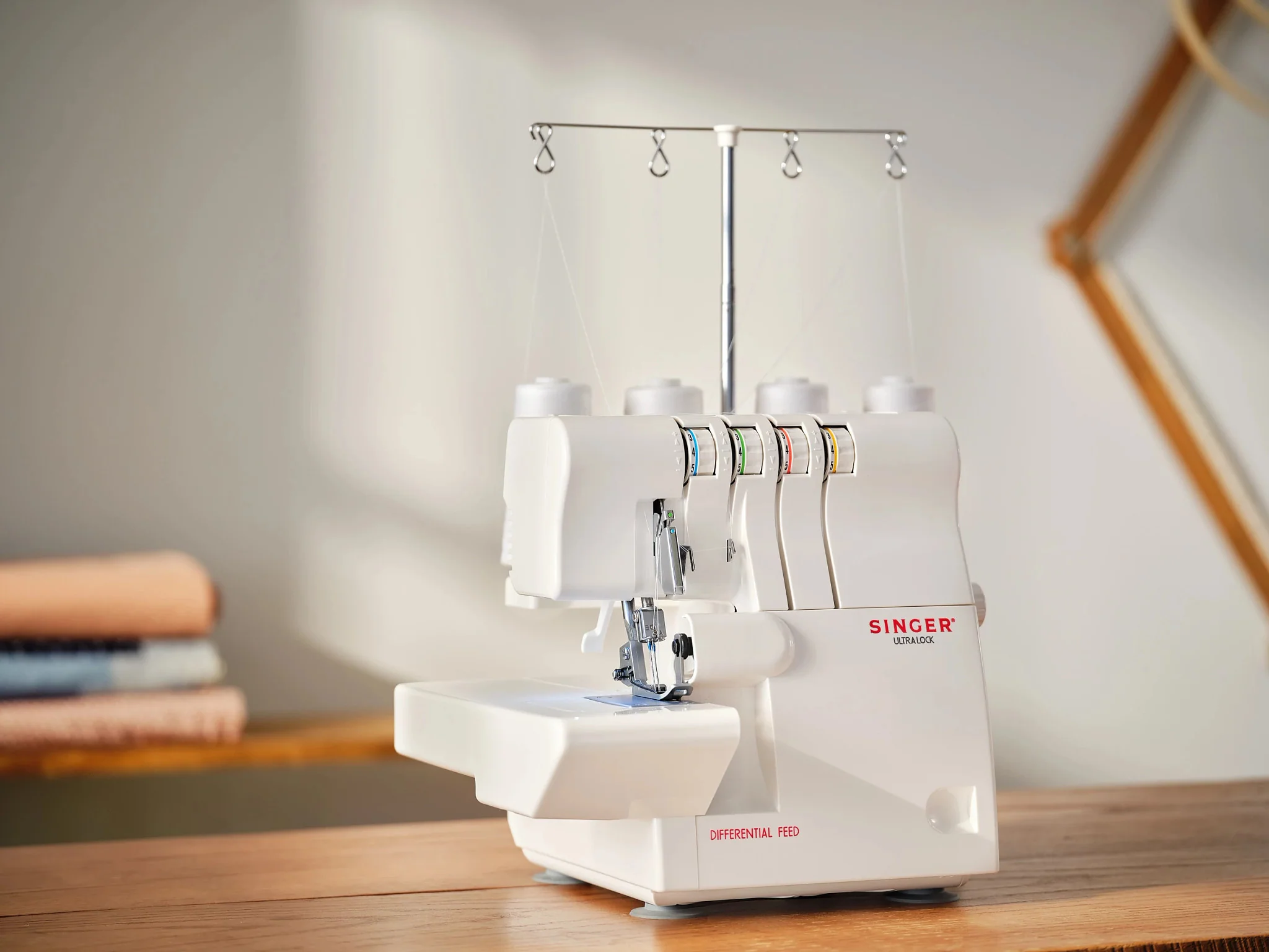 SINGER® 14SH654 Serger - Image 3
