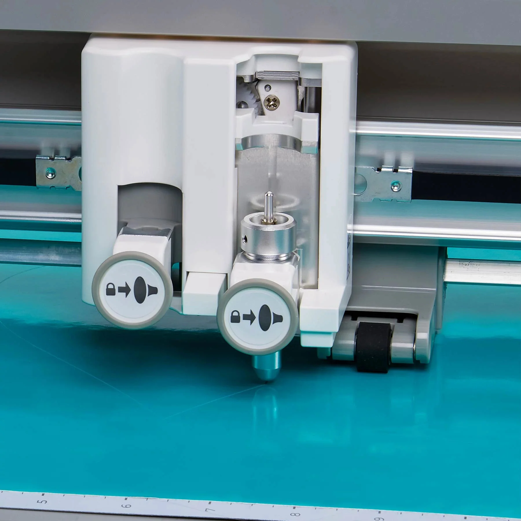 SINGER® MOMENTO™ Craft Cutting Machine - Image 10