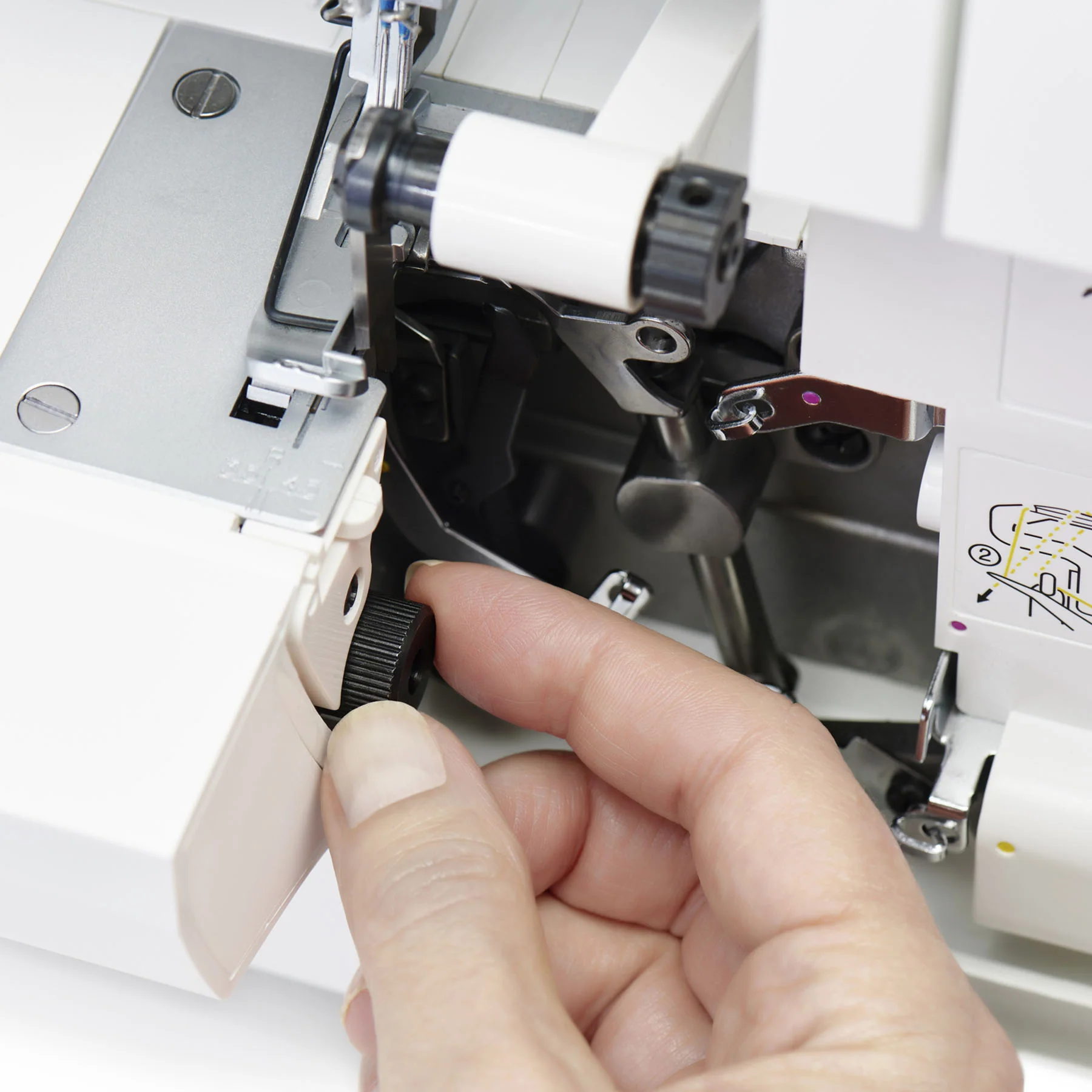 SINGER® SE017 Elite Serger - Image 3