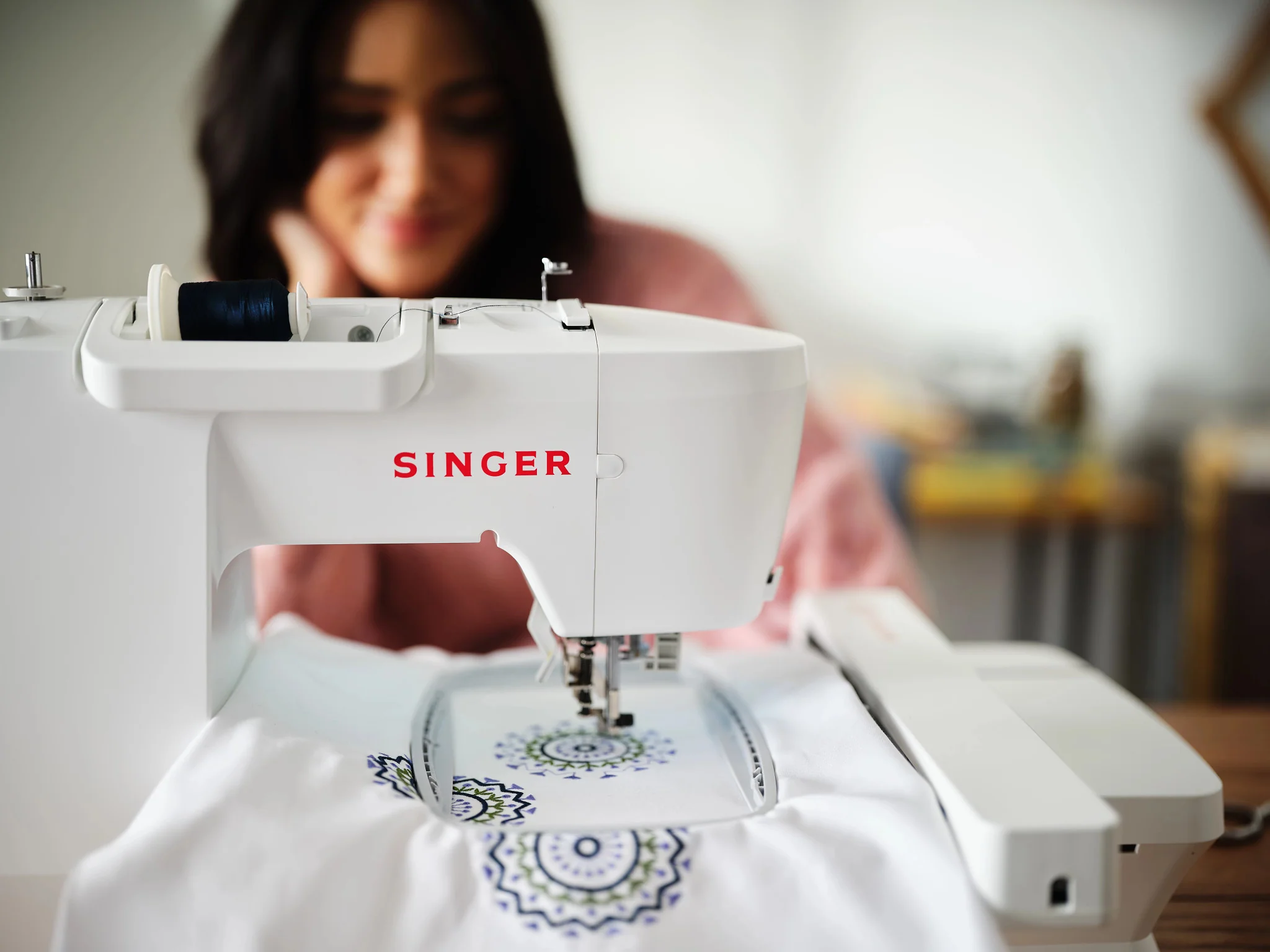 SINGER® SE9185 Sewing and Embroidery Machine - Image 11