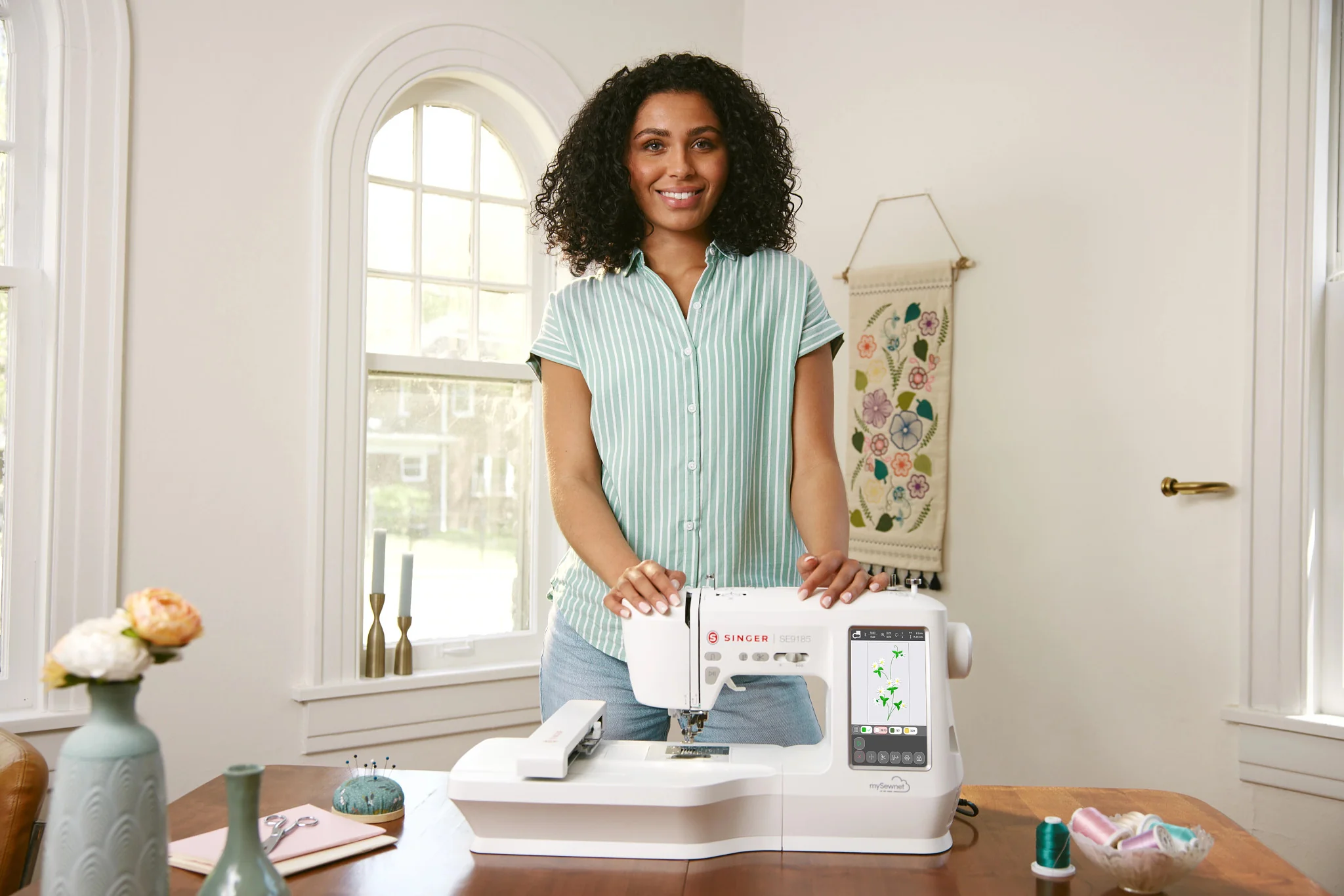 SINGER® SE9185 Sewing and Embroidery Machine - Image 14