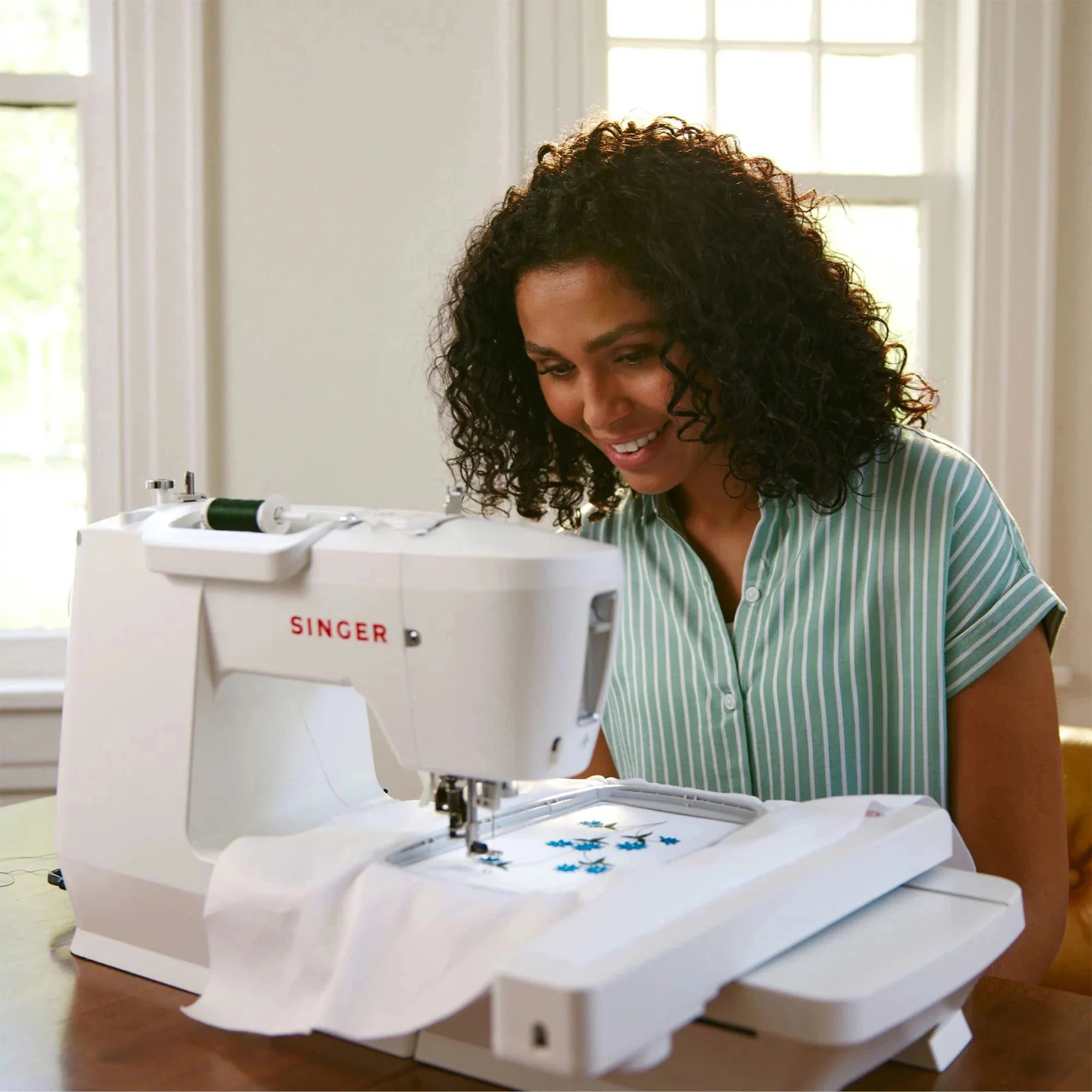 SINGER® SE9185 Sewing and Embroidery Machine - Image 15