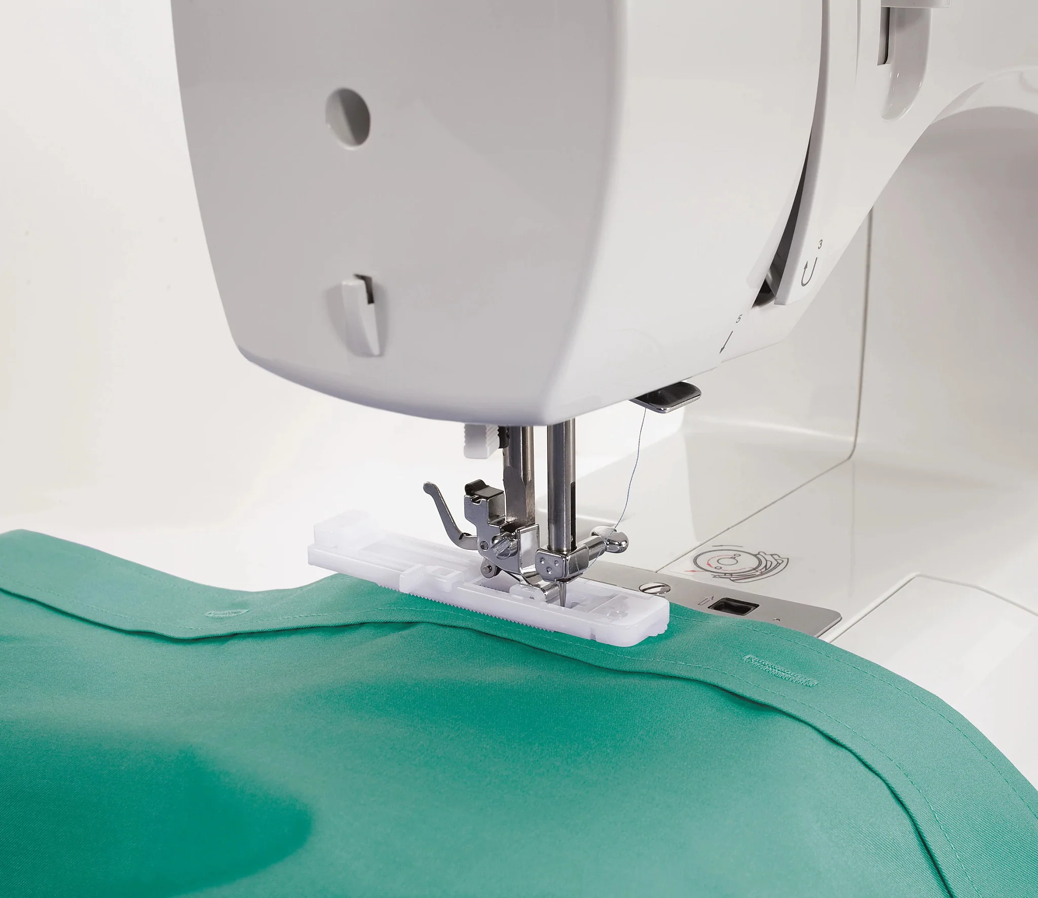 SINGER® Talent™ 3321 Sewing Machine - Image 3